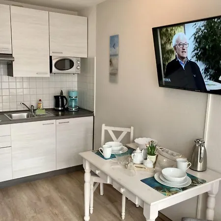 Rosenhof 05 Duenenrose